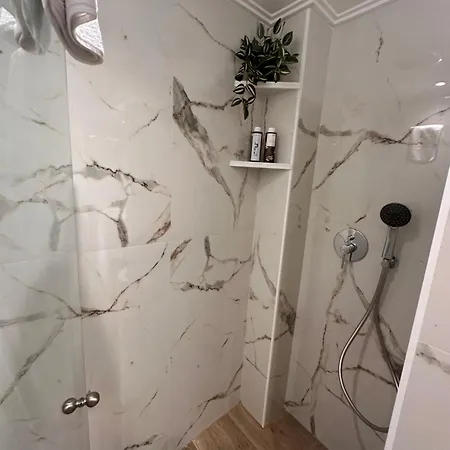 Apartment Kalopsia *